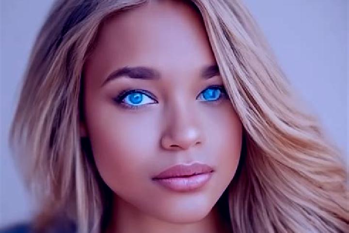 Naomi, 26, a dark blonde blue-eyed latina companion based in Raybag. Offering Prostate Massage, CIM, A-Level, Party Girl. Available for incall and outcall, d...