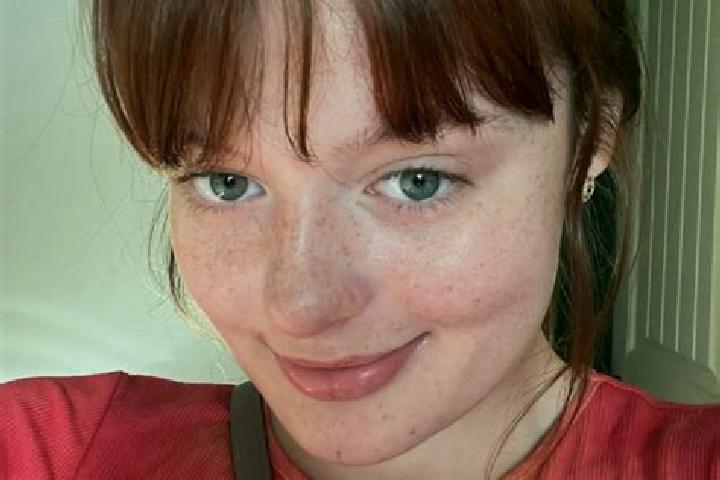 Naomi, 26, a red green-eyed mixed companion based in Ellisville. Offering CIM, GFE, BDSM, Tantra. Available for incall and outcall, overnight bookings availa...