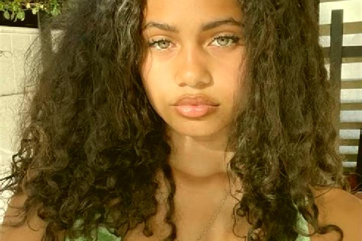 Naomi, 26, a red green-eyed mixed companion based in Guire. Offering Travel Companion, CIM, GFE. Available for incall and outcall, overnight bookings available.