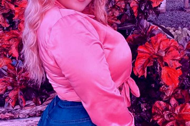 Naomi, 26 — Escort in San Juan Teponaxtla, Mexico