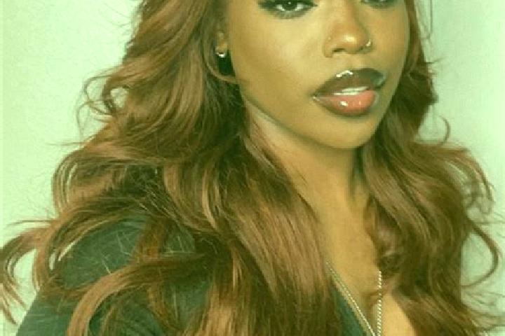 Naomi, 27, a auburn amber-eyed ebony companion based in Subusub. Offering Duos, BDSM, Tantra. Available for incall and outcall, day and evening dates.