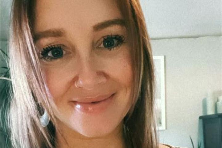 Naomi, 27 — Escort in Butleigh, United Kingdom