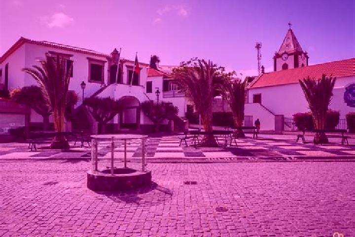 Naomi, 27 — Escort in Vila Baleira, Portugal
