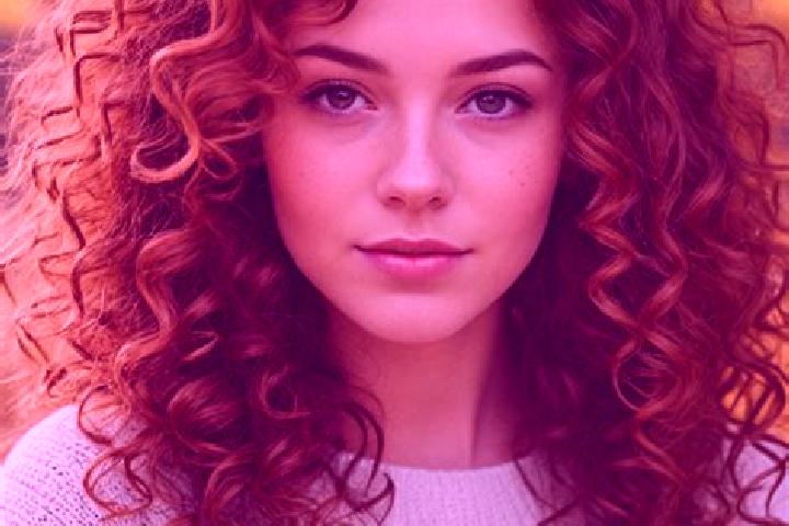 Naomi, 28, a auburn amber-eyed slavic companion based in Zhangdun. Offering Overnight, OWO, GFE. Available for incall and outcall, day and evening dates.