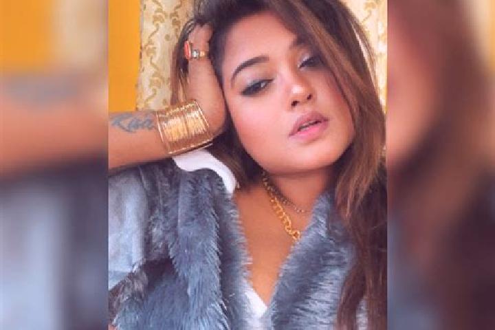 Naomi, 28 — Escort in Sarkar Periyapalaiyam, India