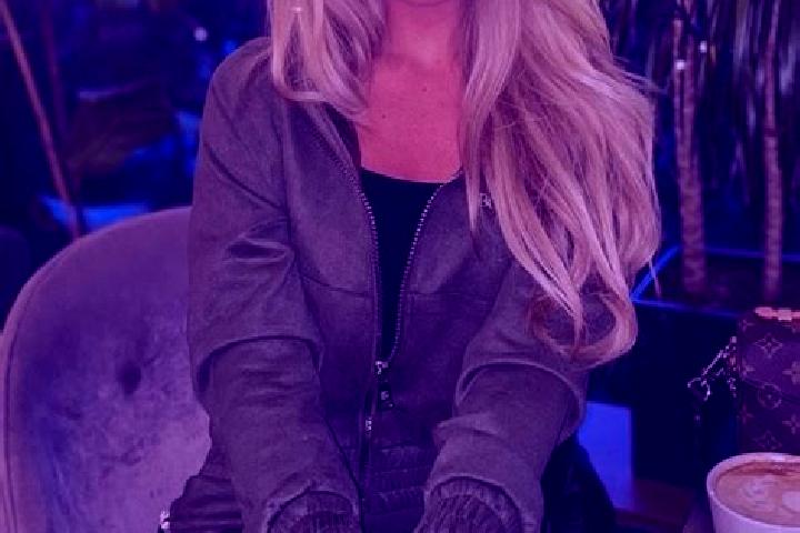 Naomi, 28 — Escort in Sebrov-Katerina, Czech Republic