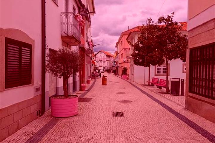 Naomi, 28 — Escort in Vila Nova de Foz Coa, Portugal