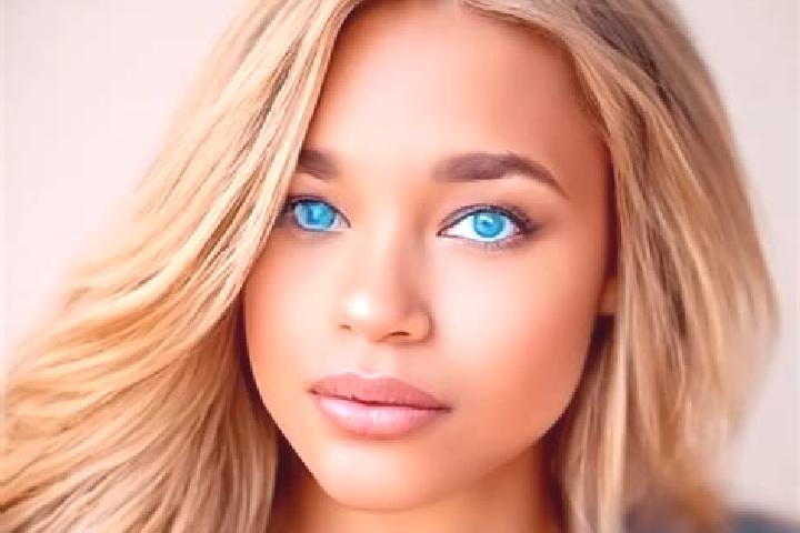 Naomi, 29, a blonde brown-eyed latina companion based in Bistrita Bargaului. Offering Domination, A-Level, Overnight. Available for incall and outcall, overn...