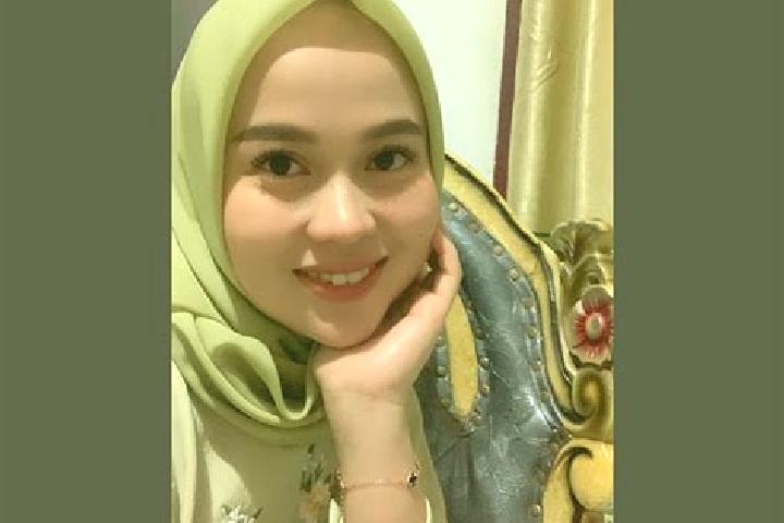 Naomi, 29 — Escort in Bolangitang, Indonesia