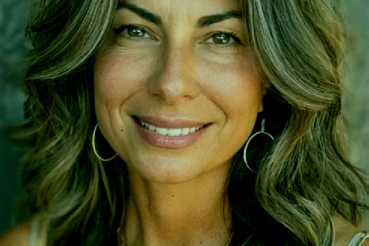 Naomi, 31, a brunette grey-eyed latina companion based in Sharlyk. Offering Duos, Travel Companion, Erotic Massage, Prostate Massage, 69. Available for incal...