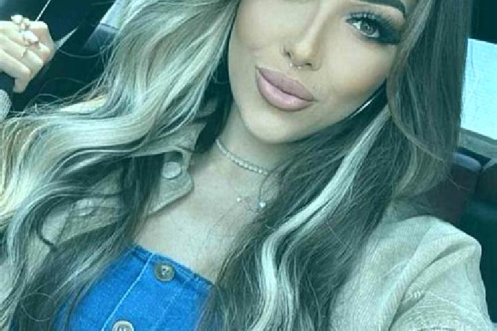 Naomi, 31, a dark blonde brown-eyed indian companion based in Wesenberg. Offering Massage, Party Girl, Striptease, BDSM. Available for incall and outcall, ov...