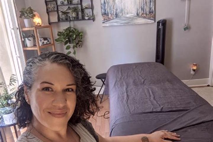 Naomi, 32, a black green-eyed european companion based in Leuwihalang. Offering Couples, Massage. Available for incall and outcall, overnight bookings availa...
