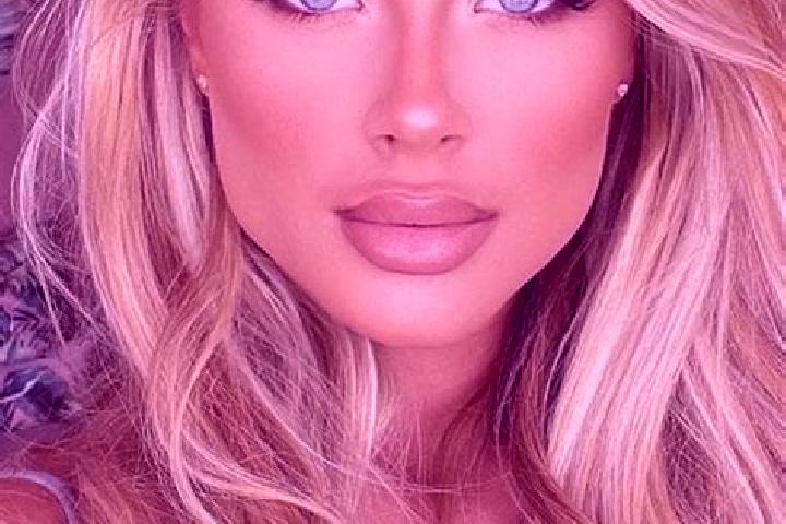 Naomi, 32, a blonde blue-eyed latina companion based in Korbussen. Offering Overnight, Roleplay, Party Girl. Available for incall and outcall, overnight book...