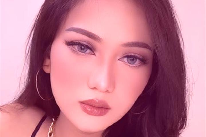 Naomi, 32 — Escort in Bengkayang, Indonesia