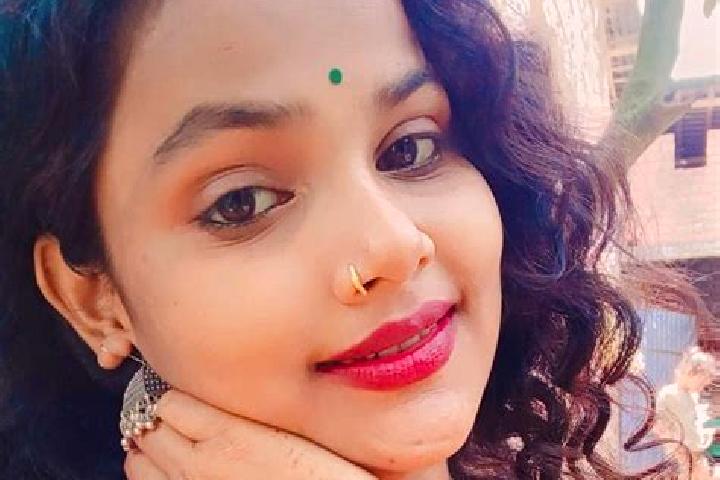 Naomi, 32 — Escort in Bihariganj, India