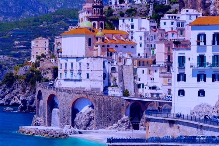 Naomi, 32 — Escort in Robassomero, Italy