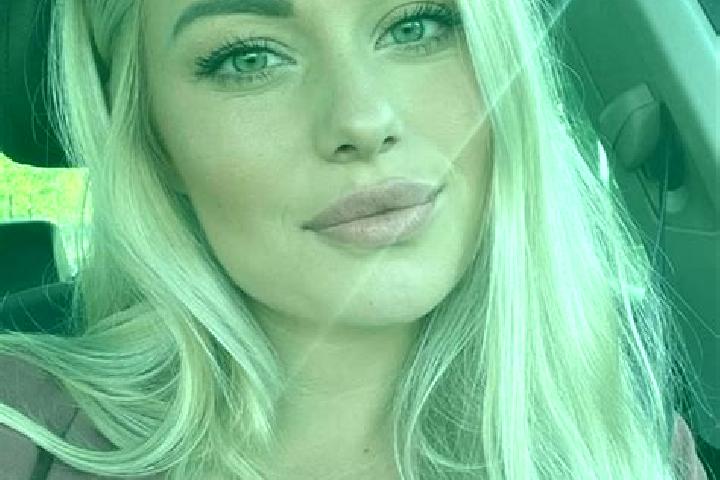 Naomi, 33, a blonde hazel-eyed caribbean companion based in Naujan-et-Postiac. Offering Erotic Massage, Massage. Available for incall and outcall, overnight ...
