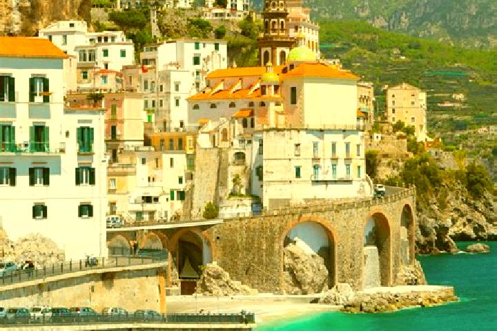 Naomi, 33 — Escort in Bareggio, Italy