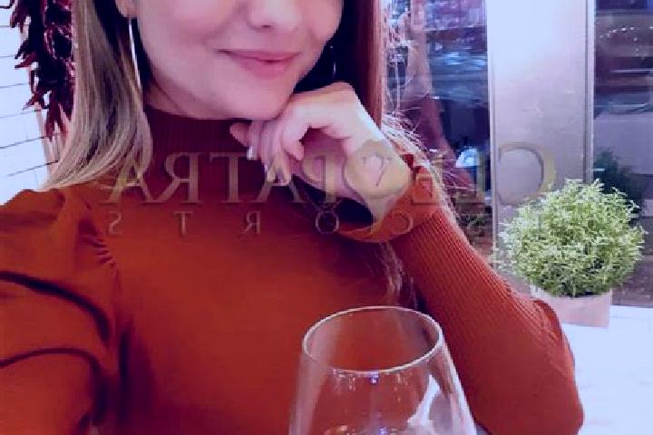 Naomi, 34, a auburn dark-eyed mediterranean companion based in Plouegat-Guerand. Offering GFE, Erotic Massage, OWO, Dinner Date, CIM. Available for incall an...