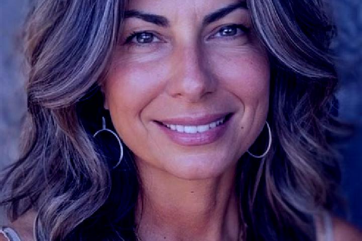 Naomi, 34, a brunette grey-eyed caribbean companion based in Ittenheim. Offering Duos, CIM, Dinner Date. Available for incall and outcall, overnight bookings...