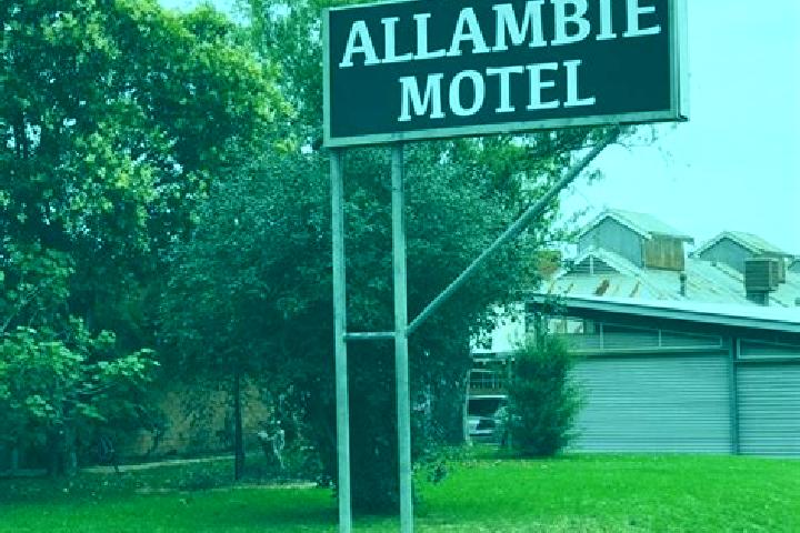 Naomi, 34 — Escort in Allambie Heights, Australia