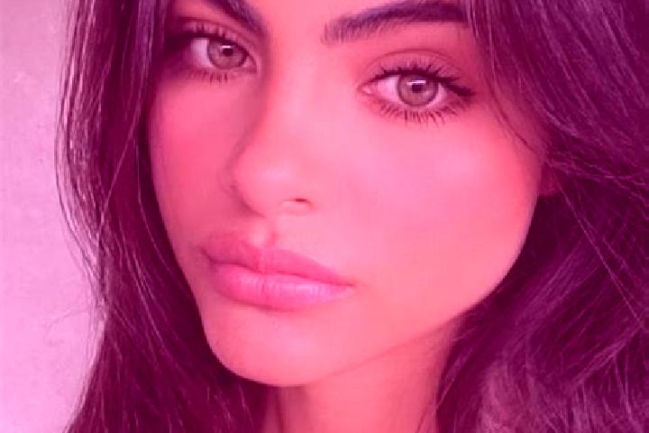 Naomi, 36, a brunette amber-eyed middle eastern companion based in Phu Thai. Offering Tantra, Dinner Date, Striptease, CIM, Prostate Massage. Available for i...
