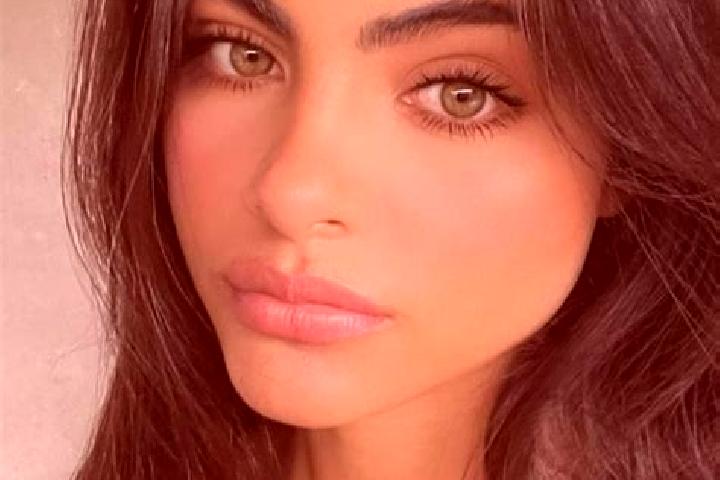 Naomi, 36, a brunette dark-eyed mixed companion based in Vale de Cambra. Offering Girlfriend Experience, Travel Companion, Striptease, Party Girl. Available ...