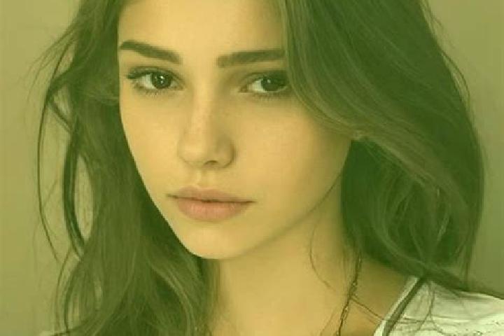 Naomi, 36, a chestnut grey-eyed slavic companion based in Nuwaybi a. Offering Girlfriend Experience, Erotic Massage, Tantra. Available for incall and outcall...