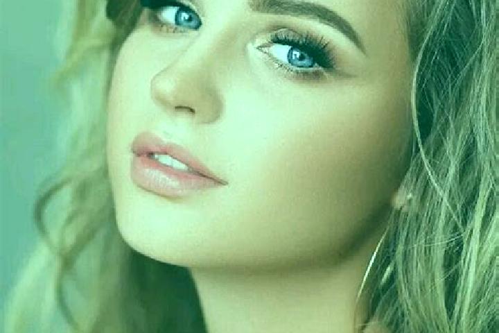 Naomi, 36, a dark blonde blue-eyed slavic companion based in Podsarnie. Offering Striptease, BDSM, Overnight, Girlfriend Experience. Available for incall and...