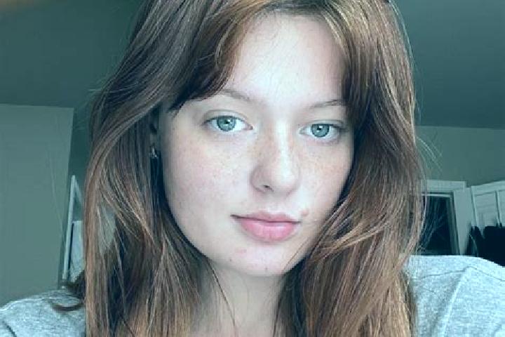 Naomi, 36, a red hazel-eyed slavic companion based in Lengfeld. Offering A-Level, Overnight, Dinner Date. Available for incall and outcall, day and evening d...