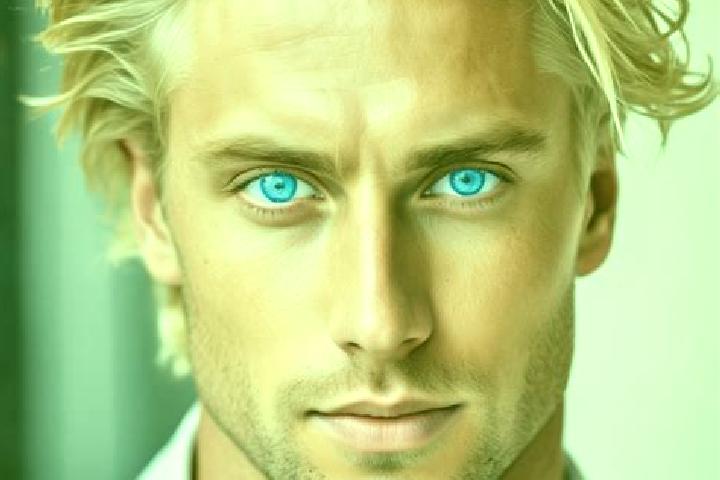 Naomi, 37, a auburn blue-eyed european companion based in Noce. Offering Erotic Massage, CIM. Available for incall and outcall, day and evening dates.