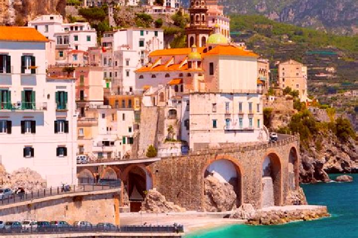 Naomi, 37 — Escort in Castel Vittorio, Italy