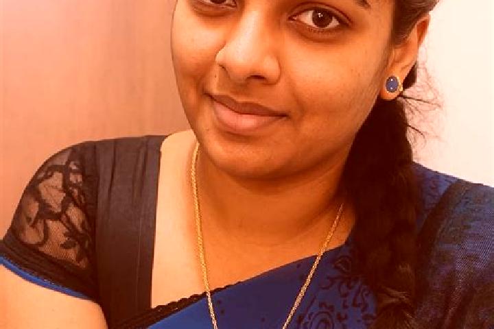 Naomi, 37 — Escort in Mettuppalaiyam, India
