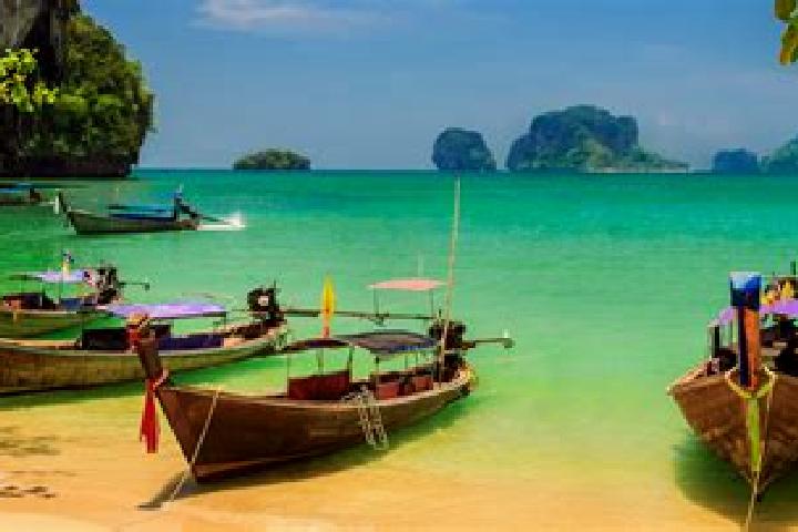 Naomi, 37 — Escort in Sa Khrai, Thailand