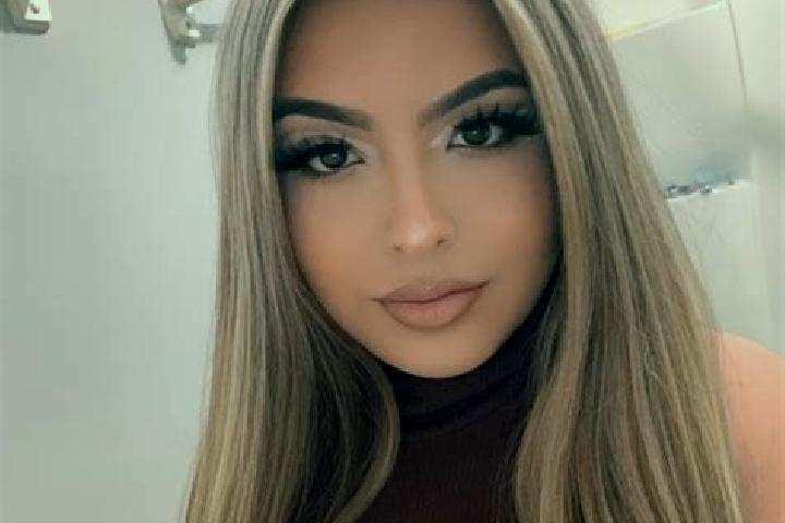 Naomi, 38, a blonde grey-eyed latina companion based in Provencal. Offering Travel Companion, Dinner Date, Roleplay, Massage. Available for incall and outcal...