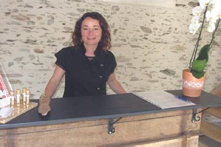 Naomi, 38 — Escort in La Tardiere, France