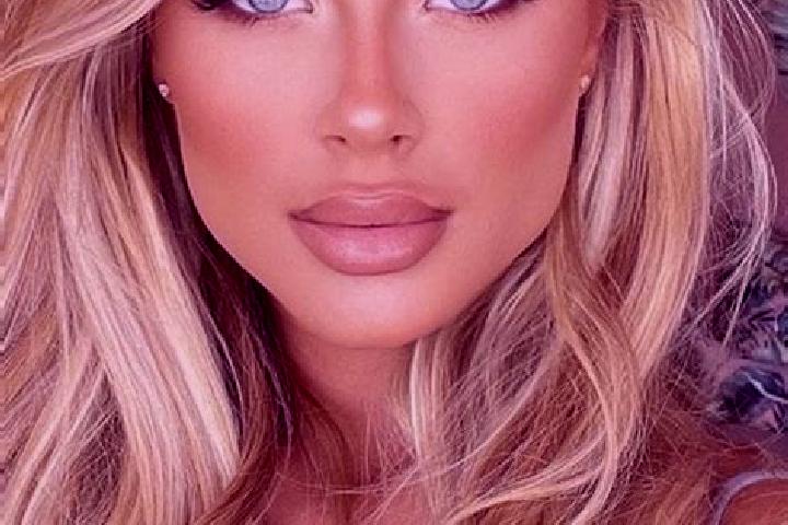 Naomi, 39, a blonde blue-eyed latina companion based in Tower Hill. Offering 69, Dinner Date, Massage. Available for incall and outcall, overnight bookings a...
