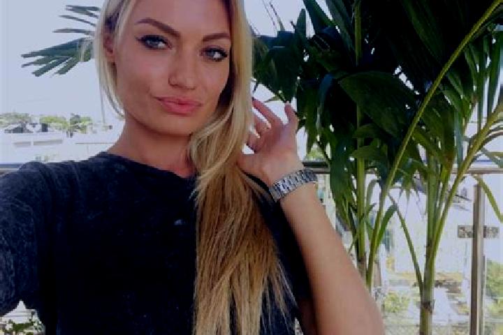 Naomi, 39, a dark blonde dark-eyed caribbean companion based in Yixing. Offering Dinner Date, Deep French Kissing, GFE, Domination. Available for incall and ...