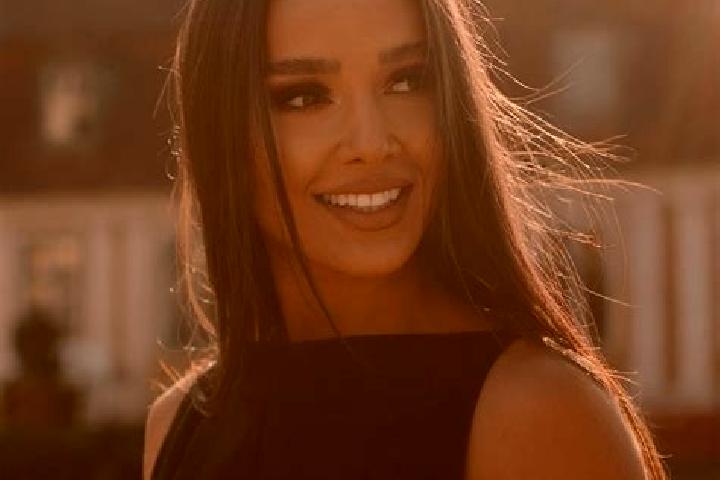 Naomi, 39 — Escort in Rahau, Romania