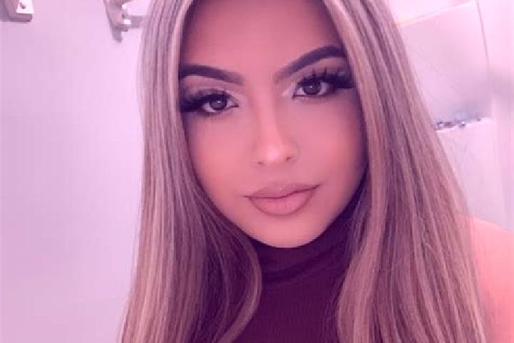 Natalie, 21, a blonde amber-eyed latina companion based in Grand Tower. Offering Deep French Kissing, BDSM, GFE. Available for incall and outcall, day and ev...