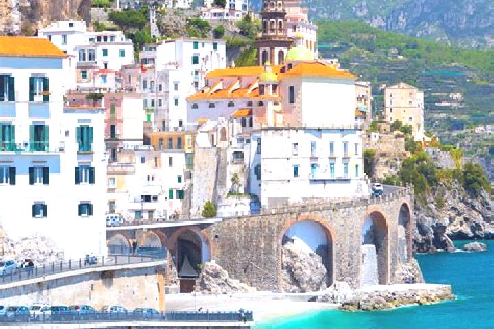 Natalie, 21 — Escort in Basaldella, Italy