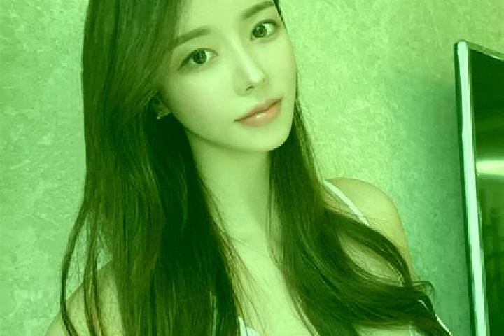 Natalie, 21 — Escort in Pulue, China
