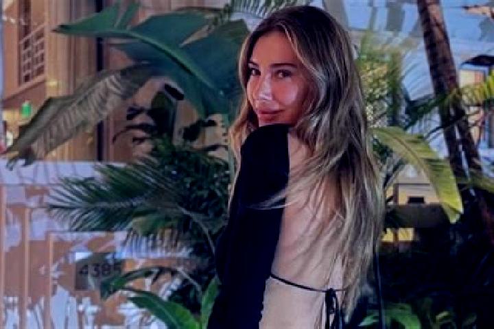 Natalie, 21 — Escort in Yazihan, Turkey
