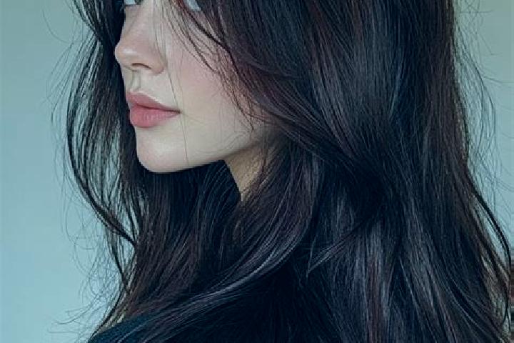 Natalie, 23, a auburn brown-eyed european companion based in Rocchetta di Vara. Offering Fetish, Tantra, Travel Companion. Available for incall and outcall, ...