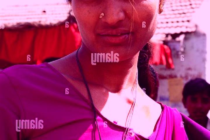 Natalie, 23, a red green-eyed indian companion based in Le Foeil. Offering Overnight, Fetish, Party Girl, Girlfriend Experience. Available for incall and out...