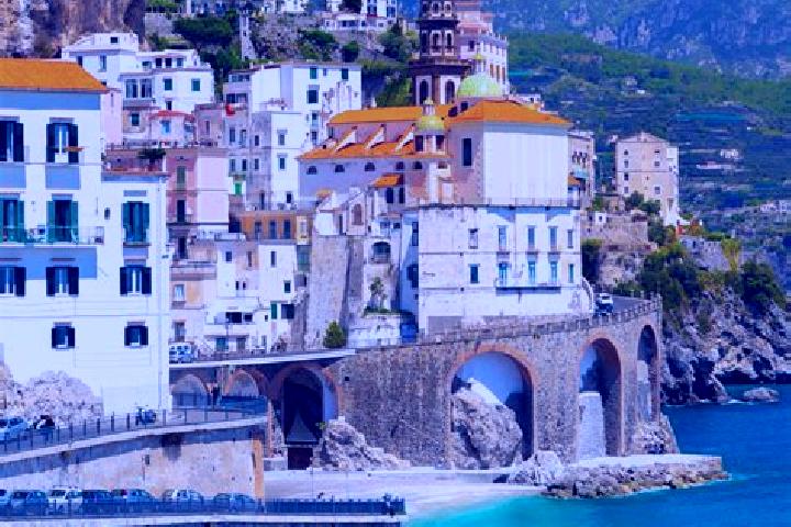 Natalie, 23 — Escort in Alba-Penia, Italy