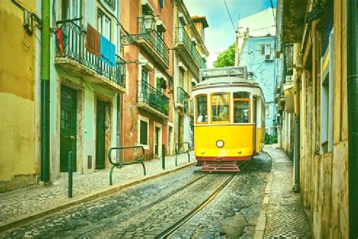 Natalie, 23 — Escort in Alfama, Portugal