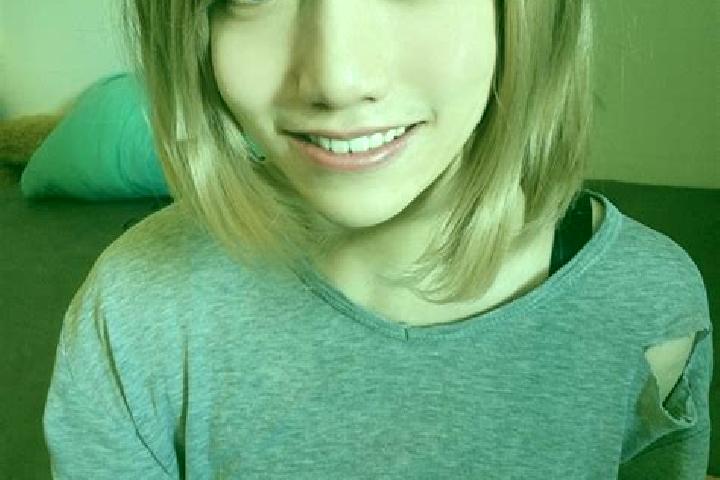 Natalie, 25, a platinum blonde brown-eyed asian companion based in Khong Chiam. Offering Erotic Massage, OWO, Party Girl. Available for incall and outcall, o...