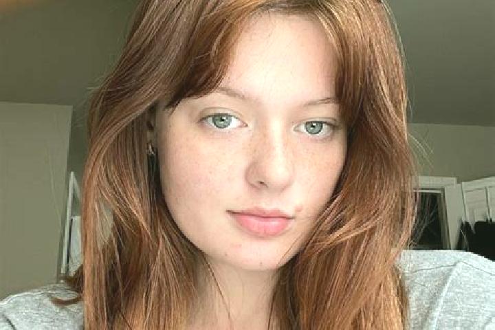 Natalie, 25, a red brown-eyed slavic companion based in Balwin. Offering Prostate Massage, Roleplay, A-Level, Couples. Available for incall and outcall, day ...