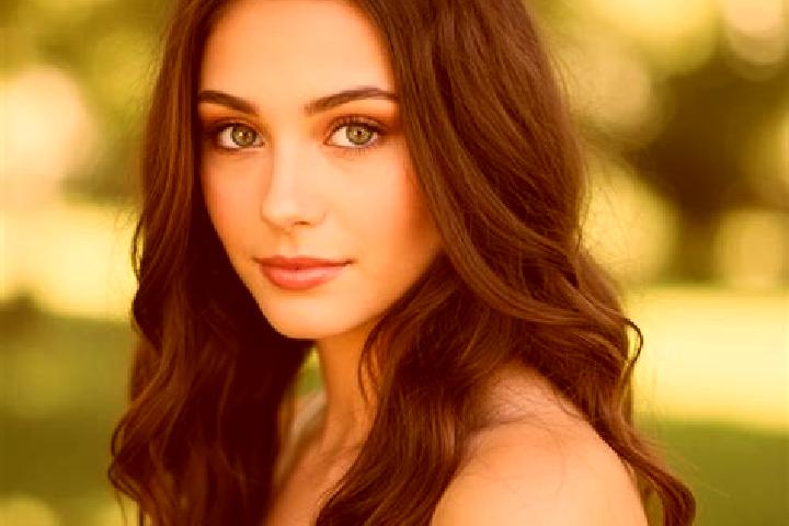 Natalie, 26, a black brown-eyed asian companion based in Valley Park. Offering A-Level, Girlfriend Experience, Overnight, Tantra. Available for incall and ou...